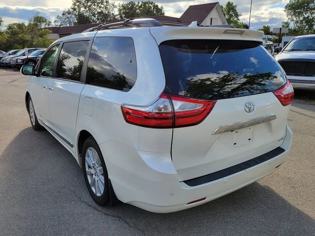 2017 Toyota Sienna Limited Premium Minivan 4D - 23031822 - 4