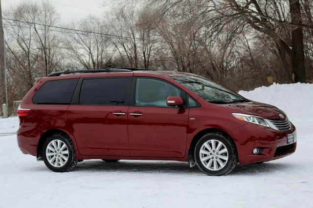 2017 Toyota Sienna ONE OWNER AWD LIMITED W/ NAVIGATION, LEATHER, MOONROOF - 22946127 - 0