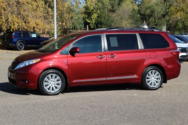 2017 Toyota Sienna ONE OWNER AWD XLE W/ NAVIGATION MOONROOF LEATHER - 22927142 - 16