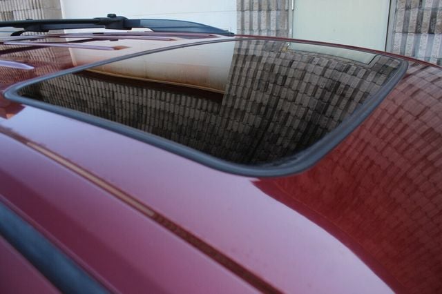 2017 Toyota Sienna ONE OWNER AWD XLE W/ NAVIGATION MOONROOF LEATHER - 22927142 - 35