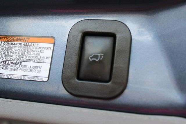 2017 Toyota Sienna ONE OWNER  XLE PREMIUM W/ NAVIGATION, DVD,LEATHER, MOONROOF - 23018364 - 34