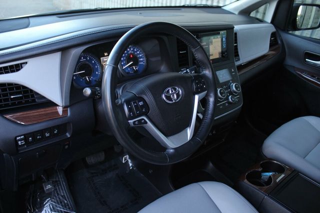 2017 Toyota Sienna ON SALE..LIMITED W/ LEATHER MOONROOF - 22927158 - 24