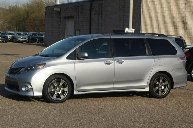 2017 Toyota Sienna SE 8 PASSENGER W/, NAVIGATION  - 23014233 - 16