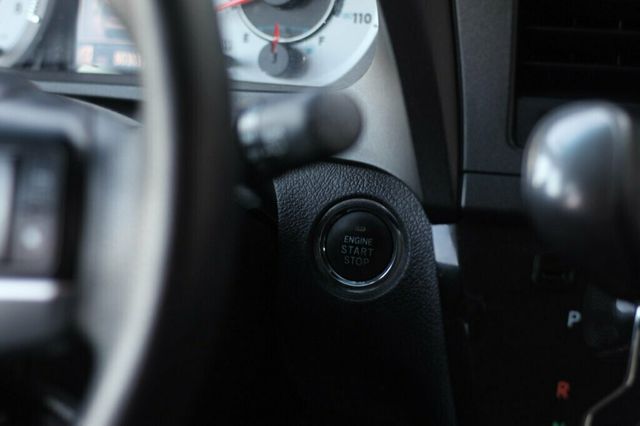 2017 Toyota Sienna SE 8 PASSENGER W/, NAVIGATION  - 23014233 - 30