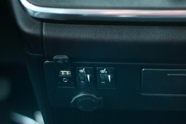 2017 Toyota Sienna SE 8 PASSENGER W/, NAVIGATION  - 23014233 - 31