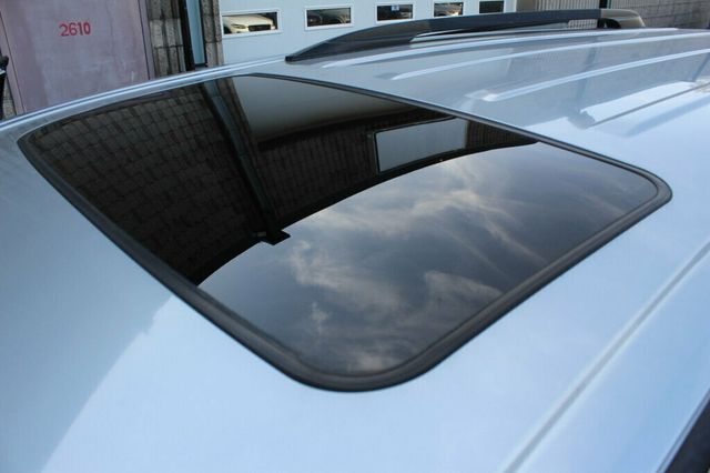 2017 Toyota Sienna SE 8 PASSENGER W/, NAVIGATION  - 23014233 - 34