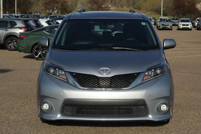 2017 Toyota Sienna SE 8 PASSENGER W/, NAVIGATION  - 23014233 - 3