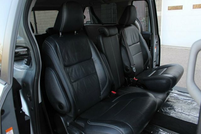 2017 Toyota Sienna SE 8 PASSENGER W/, NAVIGATION  - 23014233 - 6