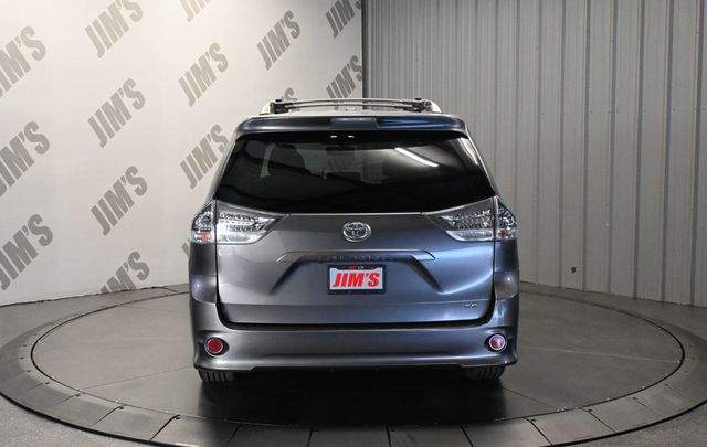 2017 Toyota Sienna SE FWD 8-Passenger - 23086204 - 5