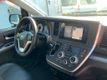 2017 Toyota Sienna SE FWD 8-Passenger - 22975613 - 24