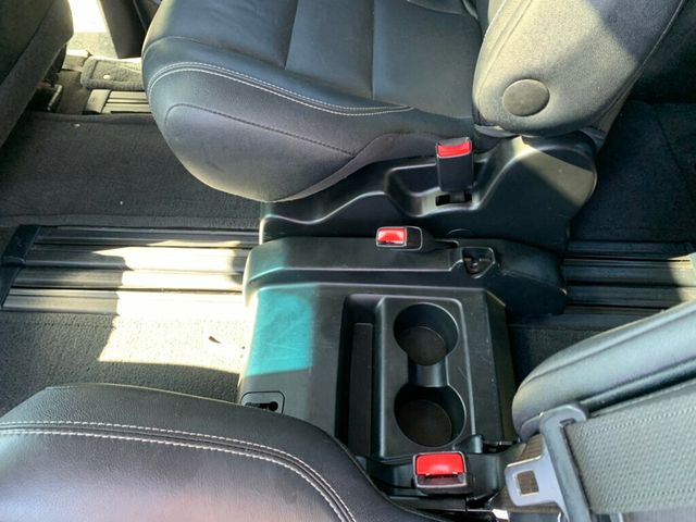 2017 Toyota Sienna SE FWD 8-Passenger - 22975613 - 27