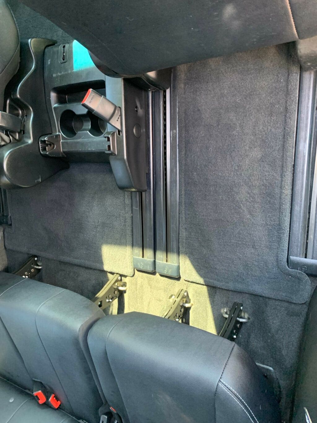 2017 Toyota Sienna SE FWD 8-Passenger - 22975613 - 33