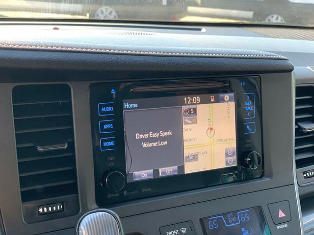 2017 Toyota Sienna SE FWD 8-Passenger - 22975613 - 46