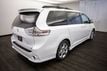 2017 Toyota Sienna SE FWD 8-Passenger - 22971825 - 9