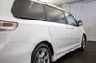 2017 Toyota Sienna SE FWD 8-Passenger - 22971825 - 33