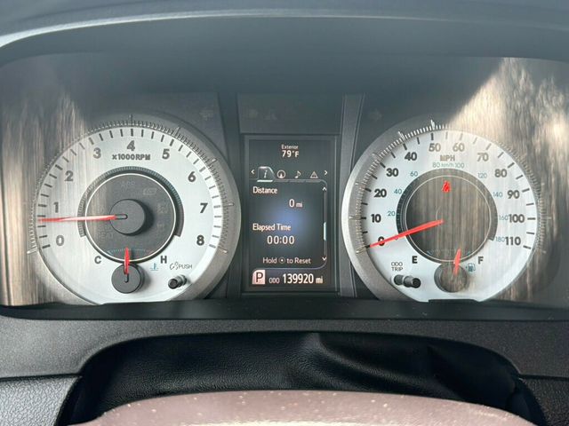 2017 Toyota Sienna SE FWD 8-Passenger - 23037145 - 33