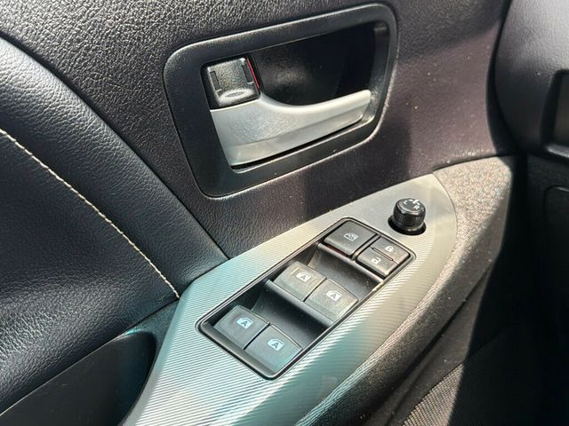 2017 Toyota Sienna SE FWD 8-Passenger - 23037145 - 38