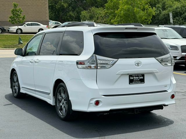 2017 Toyota Sienna SE FWD 8-Passenger - 23037145 - 5