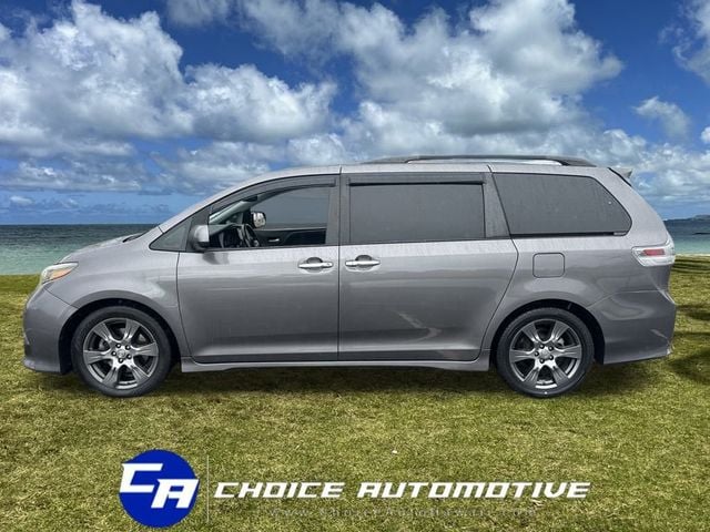 2017 Toyota Sienna SE Premium FWD 8-Passenger - 22701399 - 2