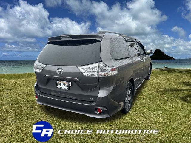 2017 Toyota Sienna SE Premium FWD 8-Passenger - 22701399 - 6