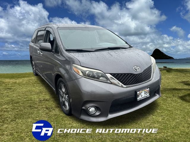 2017 Toyota Sienna SE Premium FWD 8-Passenger - 22701399 - 8