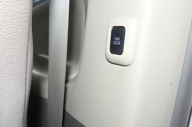 2017 TOYOTA SIENNA XLE 8-PASSENGER - 22996128 - 18