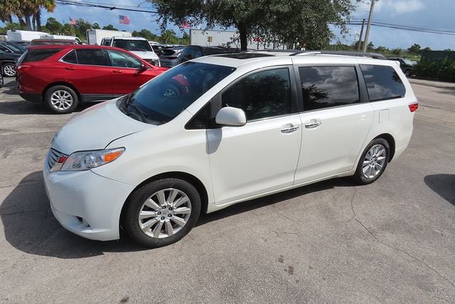 2017 TOYOTA SIENNA XLE Automatic Access Seat FWD 7-Passenger - 22629918 - 41