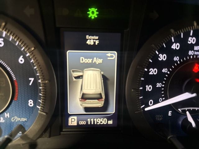 2017 Toyota Sienna XLE Automatic Access Seat FWD 7-Passenger - 22973366 - 13