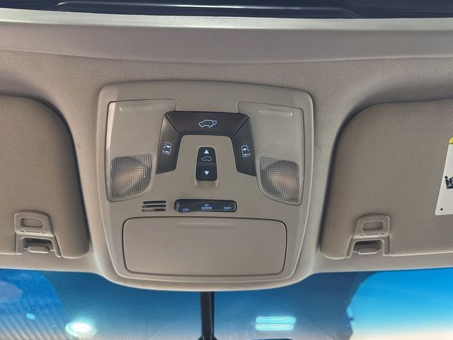 2017 Toyota Sienna XLE Automatic Access Seat FWD 7-Passenger - 22973366 - 22