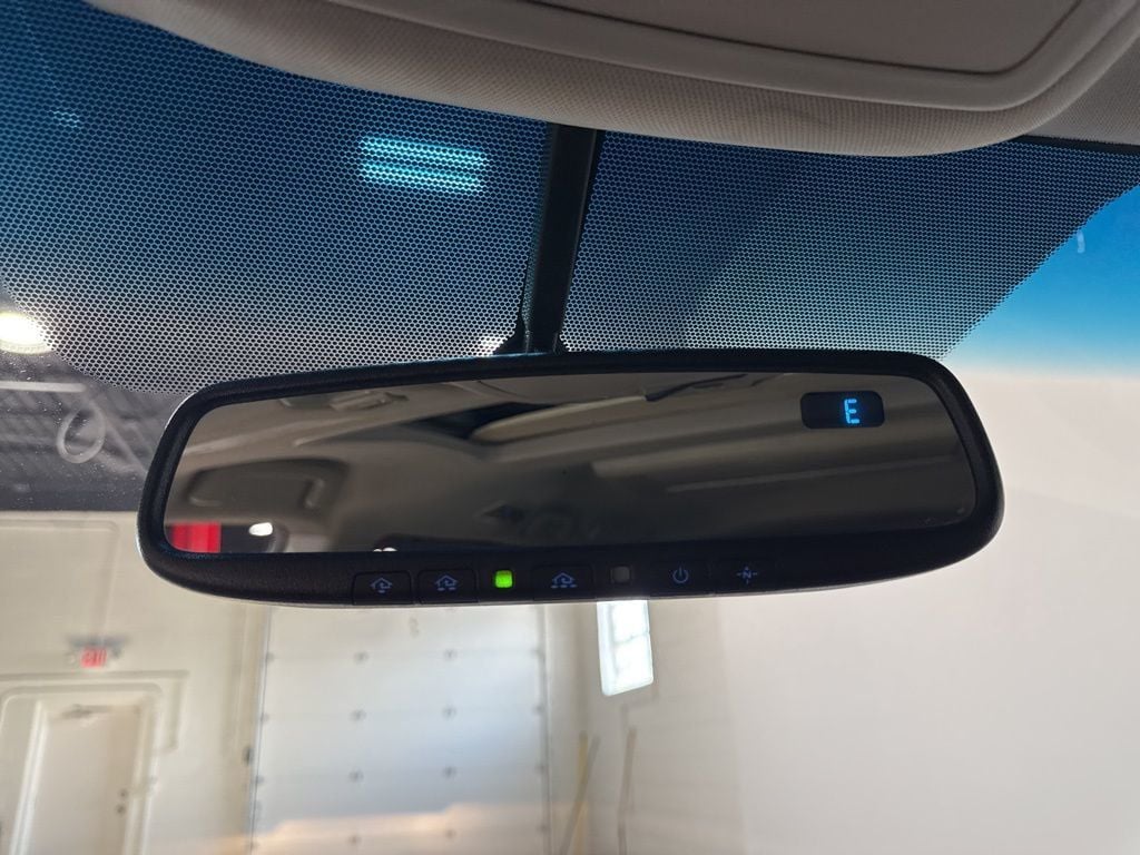 2017 Toyota Sienna XLE Automatic Access Seat FWD 7-Passenger - 22973366 - 23