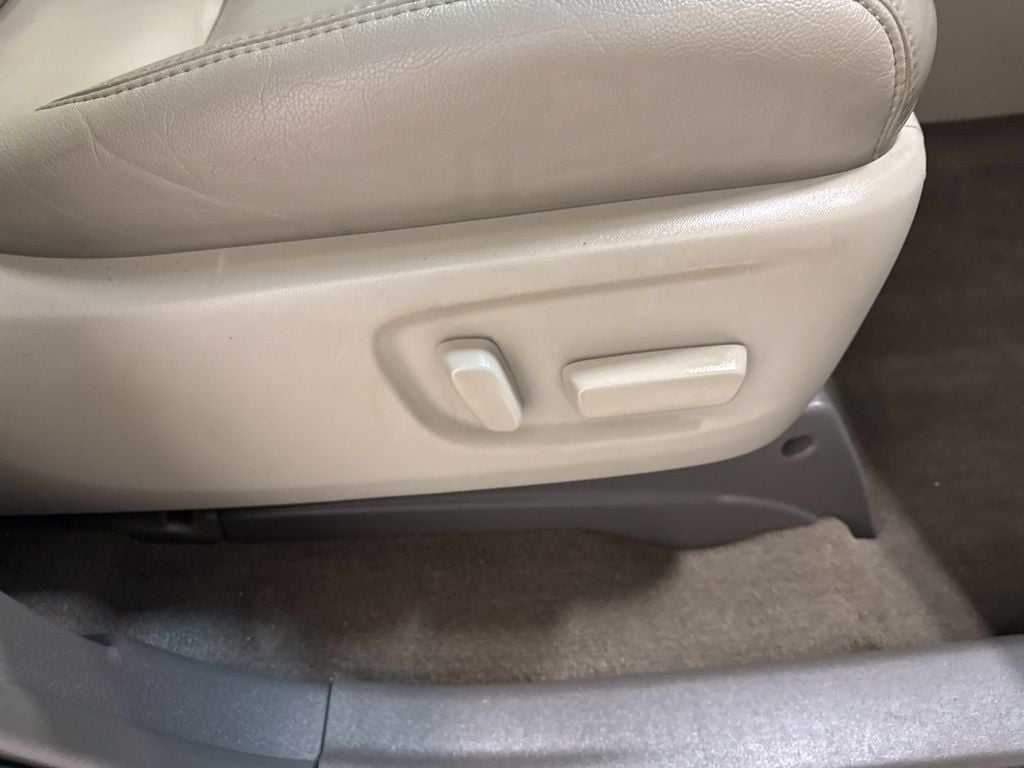 2017 Toyota Sienna XLE Automatic Access Seat FWD 7-Passenger - 22973366 - 49