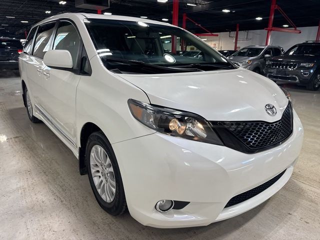 2017 Toyota Sienna XLE Automatic Access Seat FWD 7-Passenger - 22973366 - 6