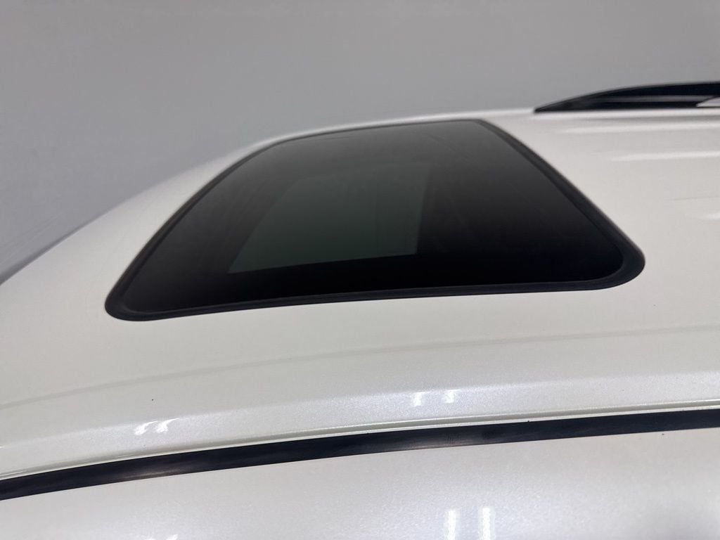 2017 Toyota Sienna XLE Automatic Access Seat FWD 7-Passenger - 22973366 - 8