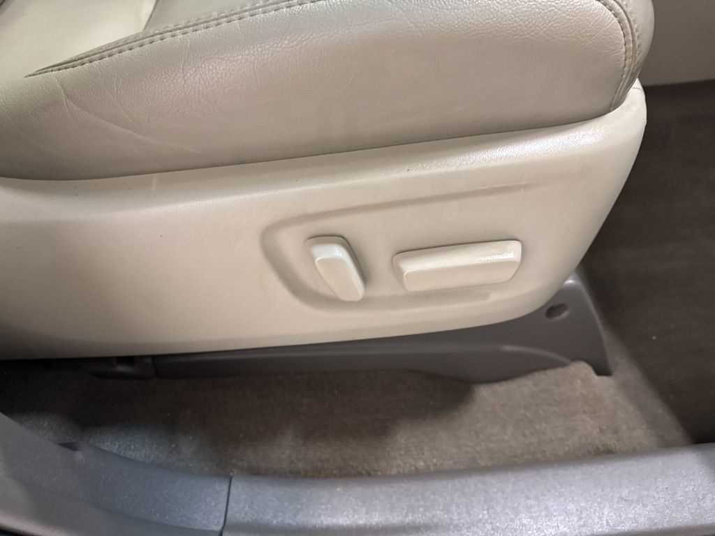 2017 Toyota Sienna XLE Automatic Access Seat FWD 7-Passenger - 23034004 - 50