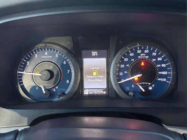 2017 Toyota Sienna XLE Automatic Access Seat FWD 7-Passenger - 22939183 - 29