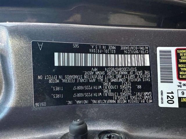 2017 Toyota Sienna XLE Automatic Access Seat FWD 7-Passenger - 22939183 - 32