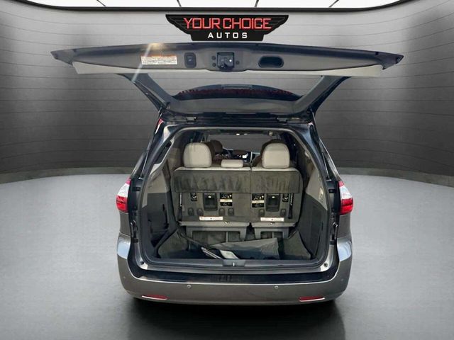 2017 Toyota Sienna XLE Automatic Access Seat FWD 7-Passenger - 22939183 - 8