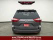 2017 Toyota Sienna XLE Automatic Access Seat FWD 7-Passenger - 22968928 - 3