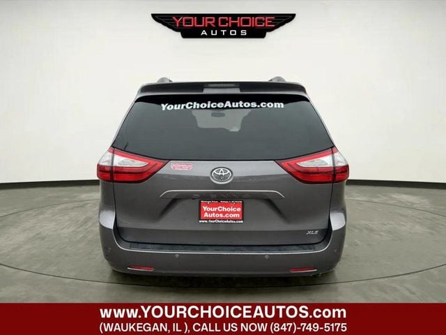 2017 Toyota Sienna XLE Automatic Access Seat FWD 7-Passenger - 22968928 - 3