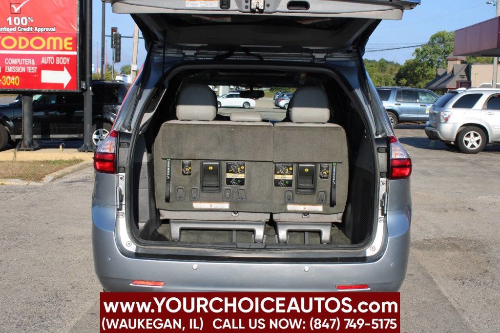 2017 Toyota Sienna XLE AWD 7-Passenger - 22915533 - 12