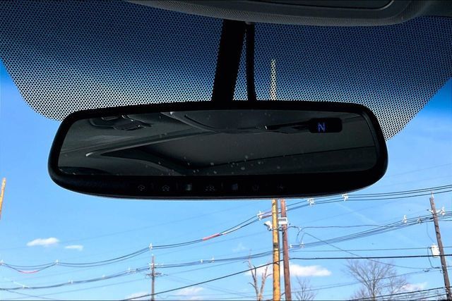 2017 Toyota Sienna XLE AWD 7-Passenger - 22969411 - 31