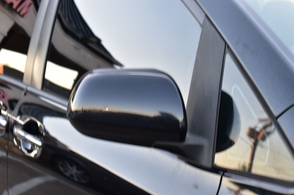 2017 Toyota Sienna XLE photo 54