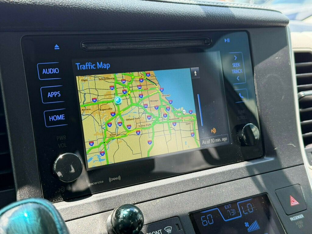 2017 Toyota Sienna XLE FWD 8-Passenger - 23040003 - 2