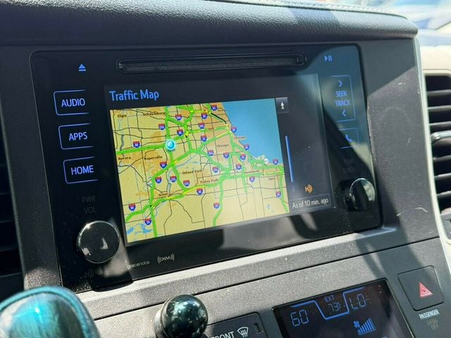 2017 Toyota Sienna XLE FWD 8-Passenger - 23040003 - 2