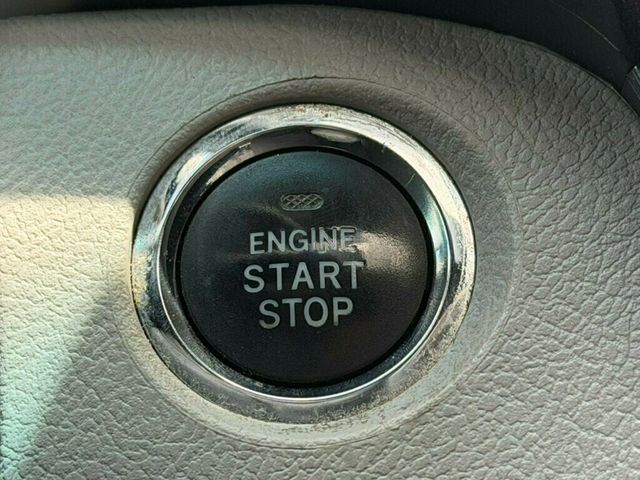 2017 Toyota Sienna XLE FWD 8-Passenger - 23040003 - 35