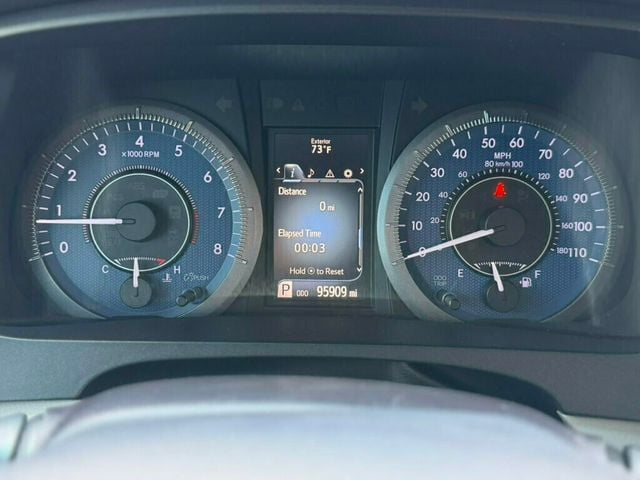 2017 Toyota Sienna XLE FWD 8-Passenger - 23040003 - 38