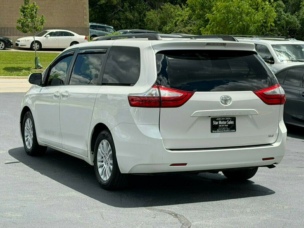 2017 Toyota Sienna XLE FWD 8-Passenger - 23040003 - 6