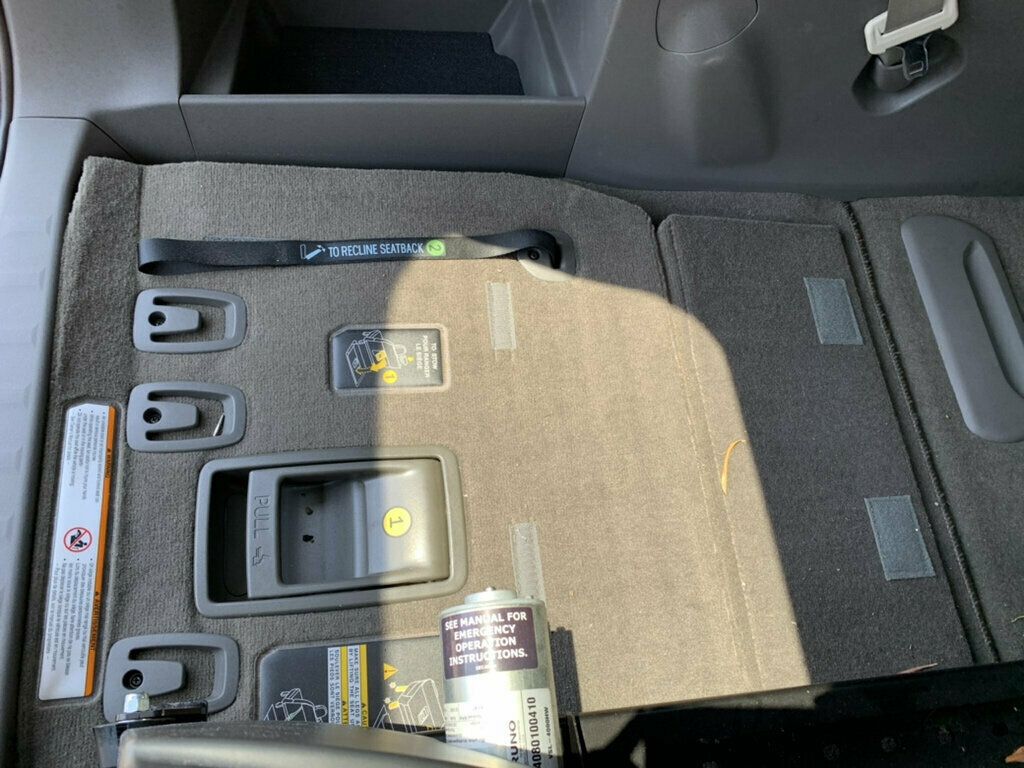 2017 Toyota Sienna XLE FWD 8-Passenger 1-Owner HANDICAP ACCESSIBLE - 23064941 - 11