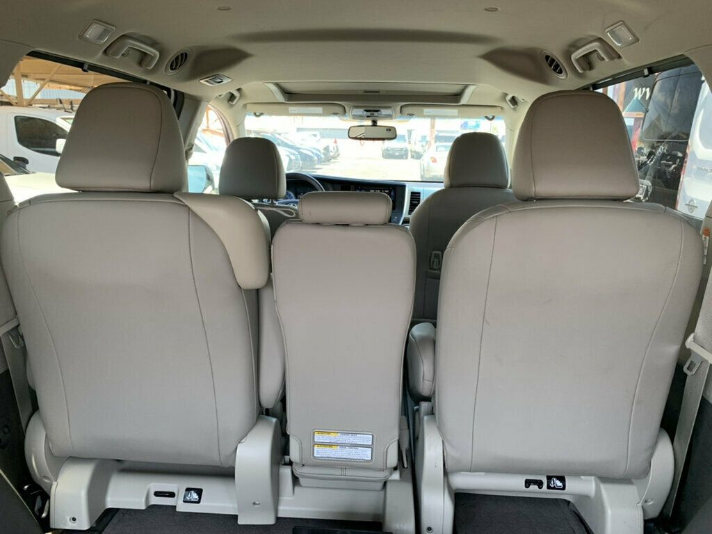 2017 Toyota Sienna XLE FWD 8-Passenger 1-Owner HANDICAP ACCESSIBLE - 23064941 - 13