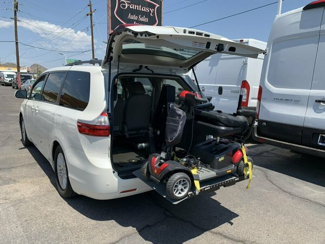 2017 Toyota Sienna XLE FWD 8-Passenger 1-Owner HANDICAP ACCESSIBLE - 23064941 - 14